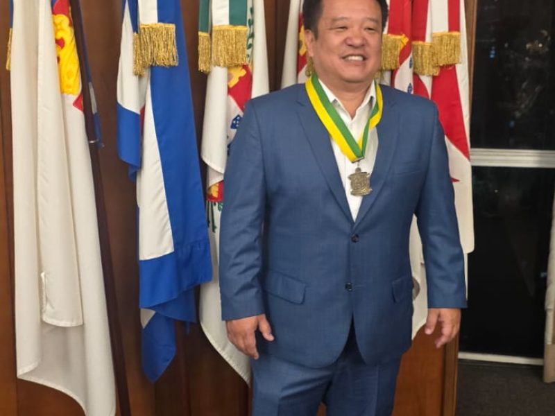 Victor Kobayashi é agraciado com medalha Venturis Ventis