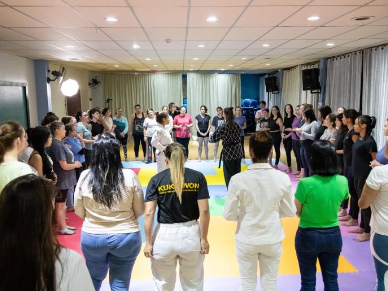 Programa Defenda-se atende 920 mulheres em seis meses e supera metas